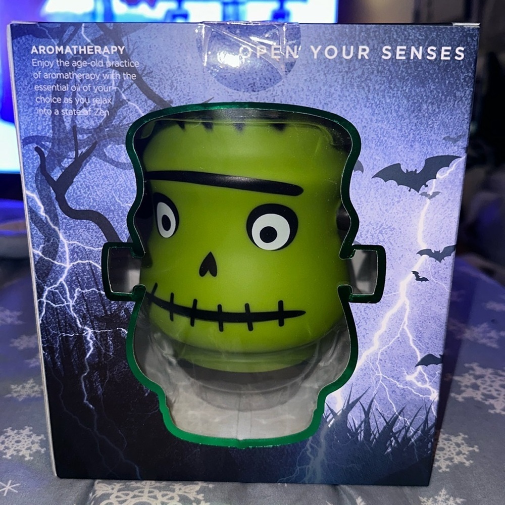 2024New Mahli Halloween Frankenstein green, monster Aroma Diffuser HTF TikTok